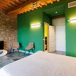 Nello's, Di Pregio Con Willa Cortona